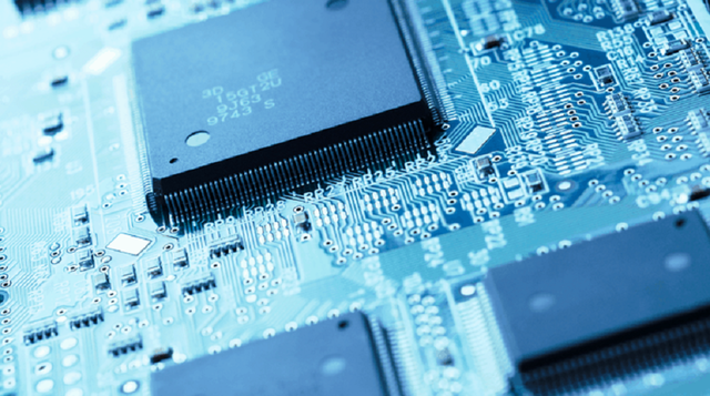 Scăderi masive pe piața semiconductorilor, pe fondul temerilor privind finanțarea investițiilor în AI